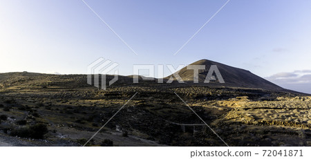 lanzarote, mountain, volcano 72041871