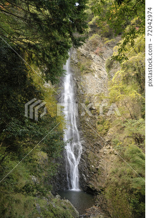 Ui Ling瀑布 72042974