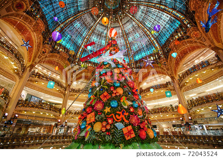 Illumination of Paris Illumination of Paris 72043524