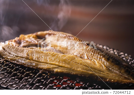 北海道的美味烤魚 72044712