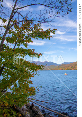 Lake Chuzenji, scenery from the vicinity of Utagahama, autumn leaves, autumn scenery Lake Chuzenji, scenery from the vicinity of Utagahama, autumn leaves, autumn scenery 72045347
