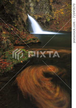 北海道守町的香燒落葉漩渦 72045670