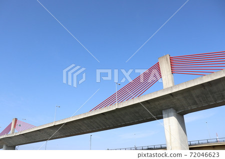 Akatonbo Bridge over the Shonai River that connects Nishi-ku, Nagoya City, Aichi Prefecture to Kiyosu City, Aichi Prefecture Akatonbo Bridge over the Shonai River that connects Nishi-ku, Nagoya City, Aichi Prefecture to Kiyosu City, Aichi Prefecture 72046623
