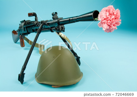 Machine Gun, Flowers And Helmet Machine Gun, Flowers And Helmet 72046669