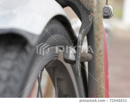 Bicycle front wheel brake shoes after wear Bicycle front wheel brake shoes after wear 72048833