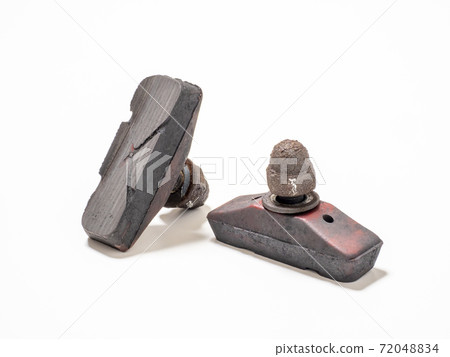 Bicycle front wheel brake shoes after wear Bicycle front wheel brake shoes after wear 72048834
