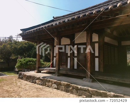 Suwon Hyanggyo(korea) 72052429