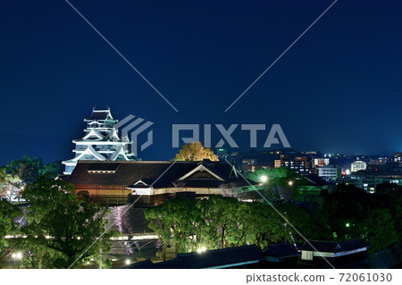 Kumamoto City Restoration Kumamoto Castle Illuminated 72061030