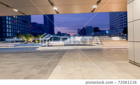 Scenery of Shinjuku Station New South Exit 72061216