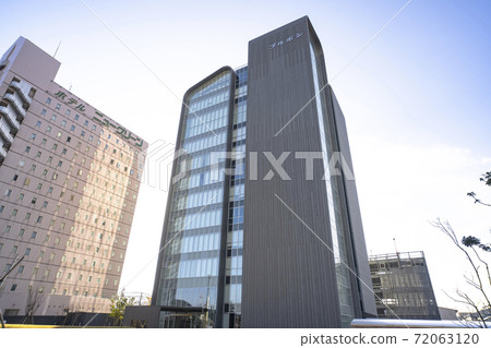 柏崎市主要的糖果製造商波旁總部大樓 72063120