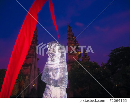 Balinese monument at sunset Balinese monument at sunset 72064163
