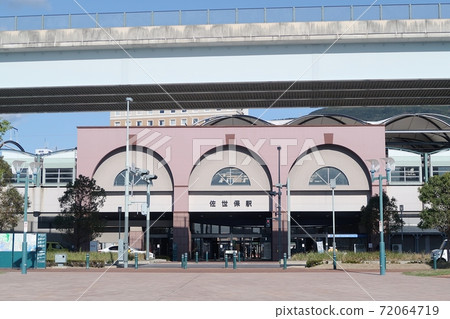 JR Sasebo Station and Nishi-Kyushu Expressway 72064719