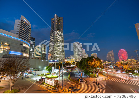 Yokohama cityscape of Japan: Corona bruise, Sakuragicho station square is sparsely populated again ... = December 1, 2020 72065490