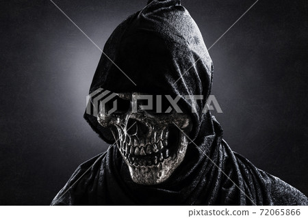 Grim reaper in the dark Grim reaper in the dark 72065866