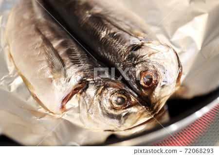 幹伊豆，醃製的鯖魚，用鋁箔烤[家庭烹飪] 72068293