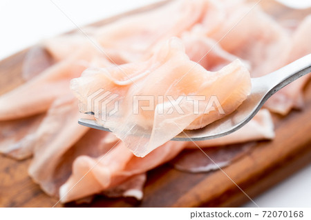 Prosciutto ham loin 72070168