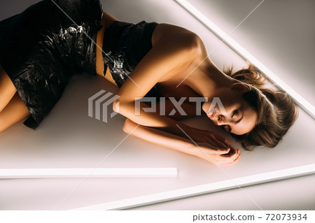 fashion art female tenderness sensual woman light 72073934