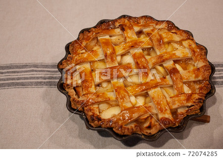 Apple Pie 72074285