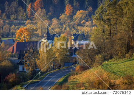 Sromowce Wyzne 72076340