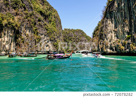 Lagoon of Koh Hong - Krabi Province - Thailand Lagoon of Koh Hong - Krabi Province - Thailand 72078282