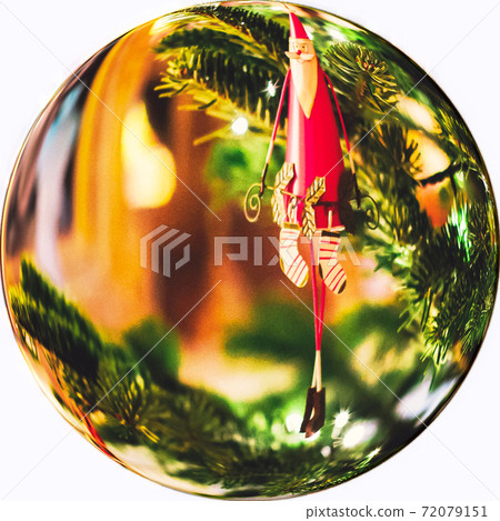 Transparent PNG photo Christmas material Web material Crystal ball sphere 72079151