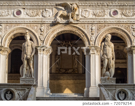 Mars and Neptune - Venice 72079254