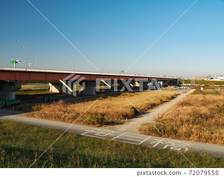 Sasame Bridge over Arakawa Sasame Bridge over Arakawa 72079558