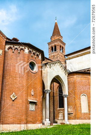 Santa Corona church in Vicenza, Italy Santa Corona church in Vicenza, Italy 72079565