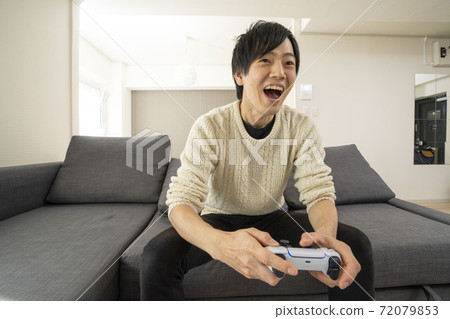 Men / PlayStation / Living crazy about the latest video game consoles Men / PlayStation / Living crazy about the latest video game consoles 72079853