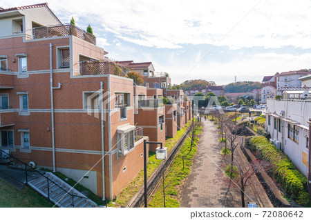 Tama New Town, Tokyo 72080642