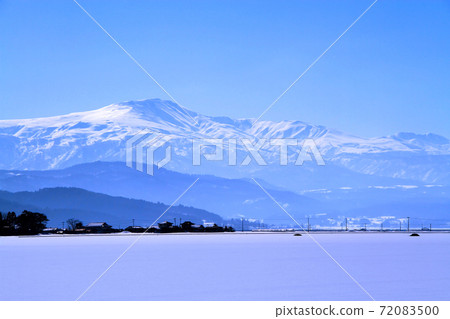 莊內平原和月山 72083500