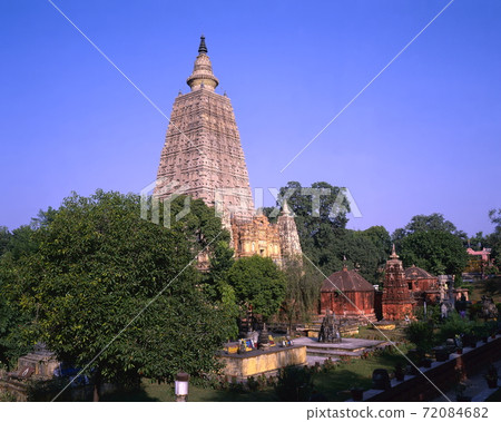 The Bodhi Temple of Bodhgaya 72084682