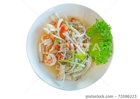 Spicy Thai salad with Glass noodle shrimp and mince pork with onion and vegetable Spicy Thai salad with Glass noodle shrimp and mince pork with onion and vegetable 72086223
