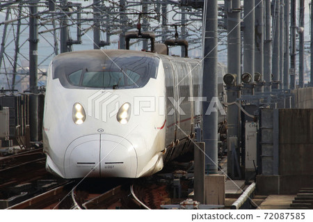 Kyushu Shinkansen 800 series 1000 series (Kagoshima route: Hakata ⇔ Kagoshima Chuo) Kyushu Shinkansen 800 series 1000 series (Kagoshima route: Hakata ⇔ Kagoshima Chuo) 72087585