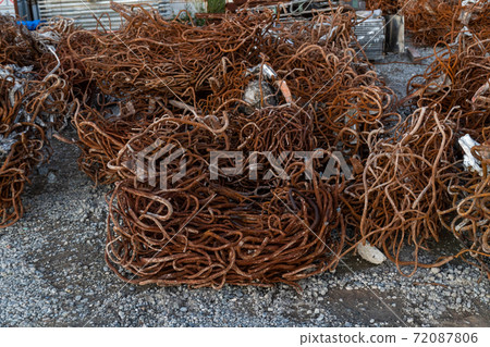 拆除鋼筋混凝土製成的鋼筋 拆除鋼筋混凝土製成的鋼筋 72087806