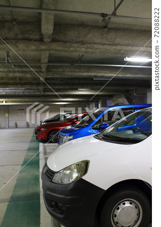 Underground (three-dimensional) parking lot image 72088222