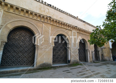 Granada, Spain 72089338