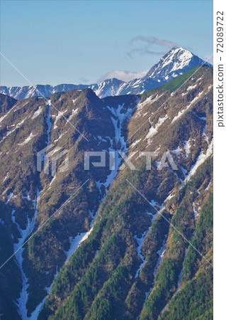 Mt. Kaikoma Mt. Kitadake with residual snow from Kuroto Ridge Mt. Kaikoma Mt. Kitadake with residual snow from Kuroto Ridge 72089722