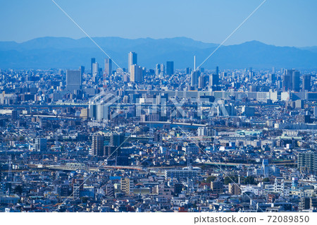 Tokyo cityscape 2020 overlooking the direction of Ikebukuro 72089850
