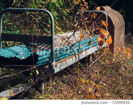 Agricultural monorail off 72090930