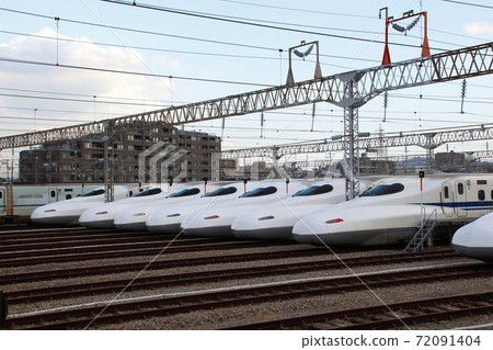 At Hakata Car Maintenance Center At Hakata Car Maintenance Center 72091404