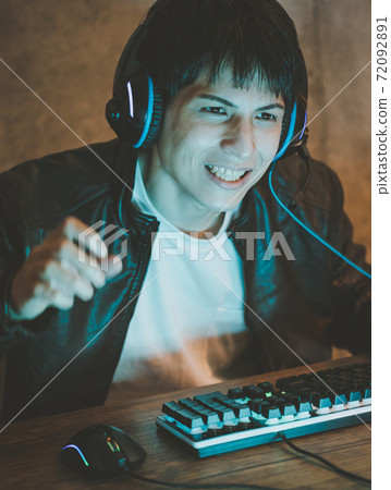 online game online game 72092891