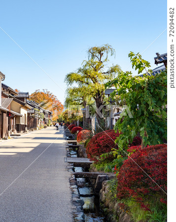 A view of the tasteful autumn Unno-juku 72094482