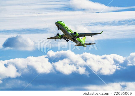 Airport scenery Higashine City, Yamagata Prefecture, taking off 72095009