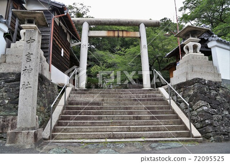 和歌山縣海南市中鄉神社漆器鎮黑老 和歌山縣海南市中鄉神社漆器鎮黑老 72095525