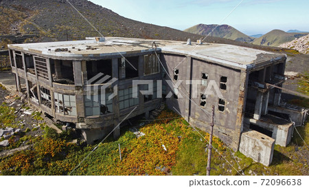 攀登麻生山（高岳/中岳）“淺水峽空中纜車火山口東站的鳥瞰圖” 72096638