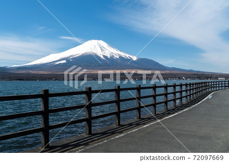 Mt. Fuji at Yamanakako lake, Japan. Mount Fuji is Japan tallest mountain and popular with both Japanese and foreign tourists. 72097669