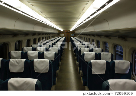 三洋新幹線700系列光鐵路明星(普通車:火車上) 三洋新幹線700系列光鐵路明星(普通車:火車上) 72099109