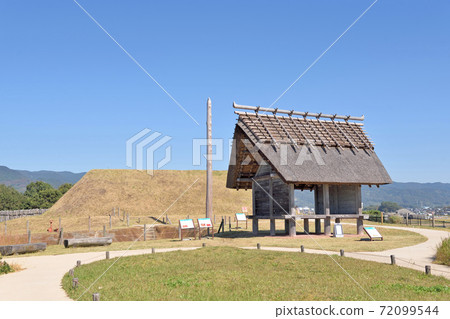 吉野裡歷史公園“神社和立柱，北陵” 72099544