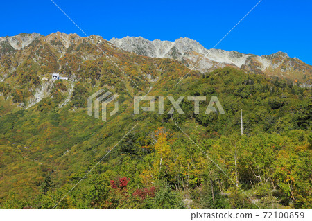 Tateyama Ropeway in Autumn Leaves Tateyama Kurobe Alpine Route Tateyama Ropeway in Autumn Leaves Tateyama Kurobe Alpine Route 72100859